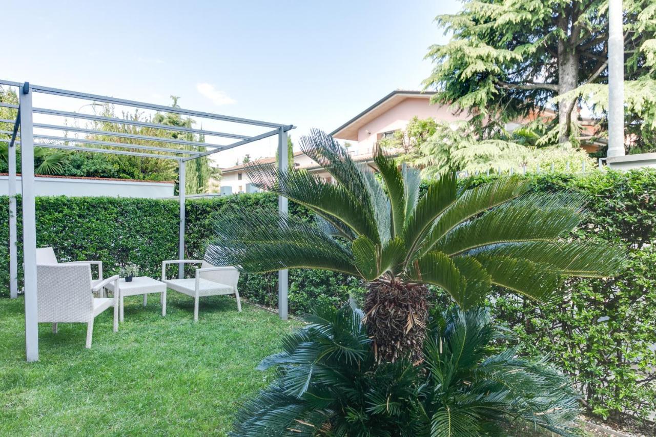Casa Bonotto Apartment Desenzano del Garda Luaran gambar