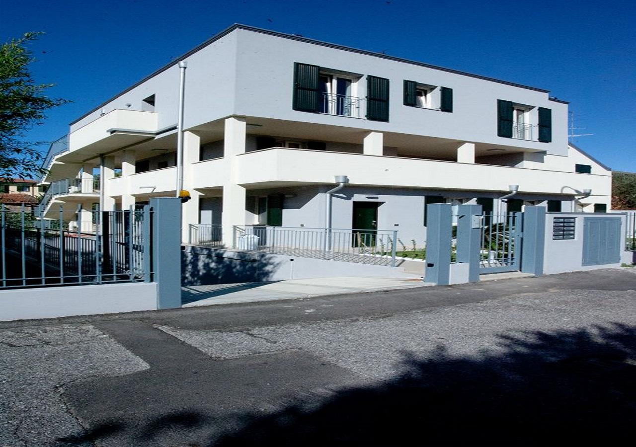 Casa Bonotto Apartment Desenzano del Garda Luaran gambar