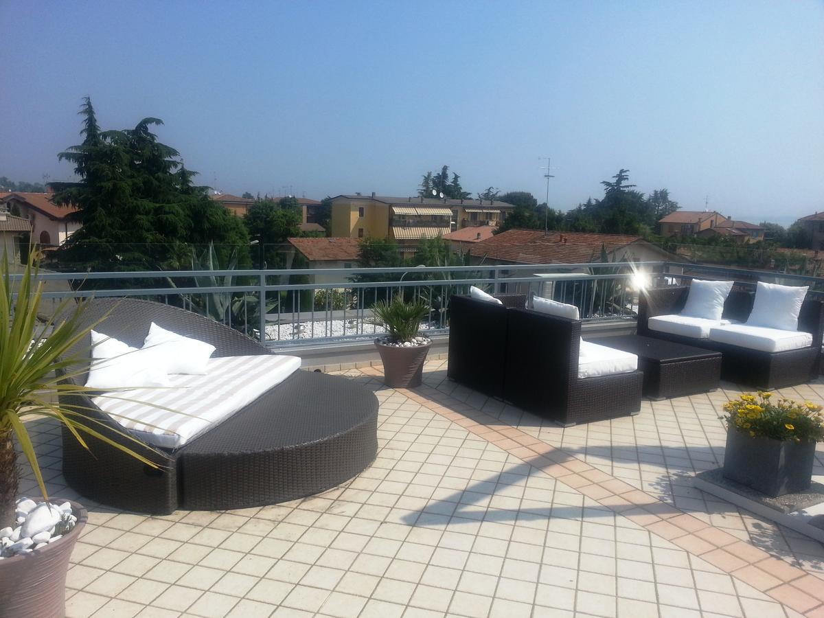 Casa Bonotto Apartment Desenzano del Garda Luaran gambar